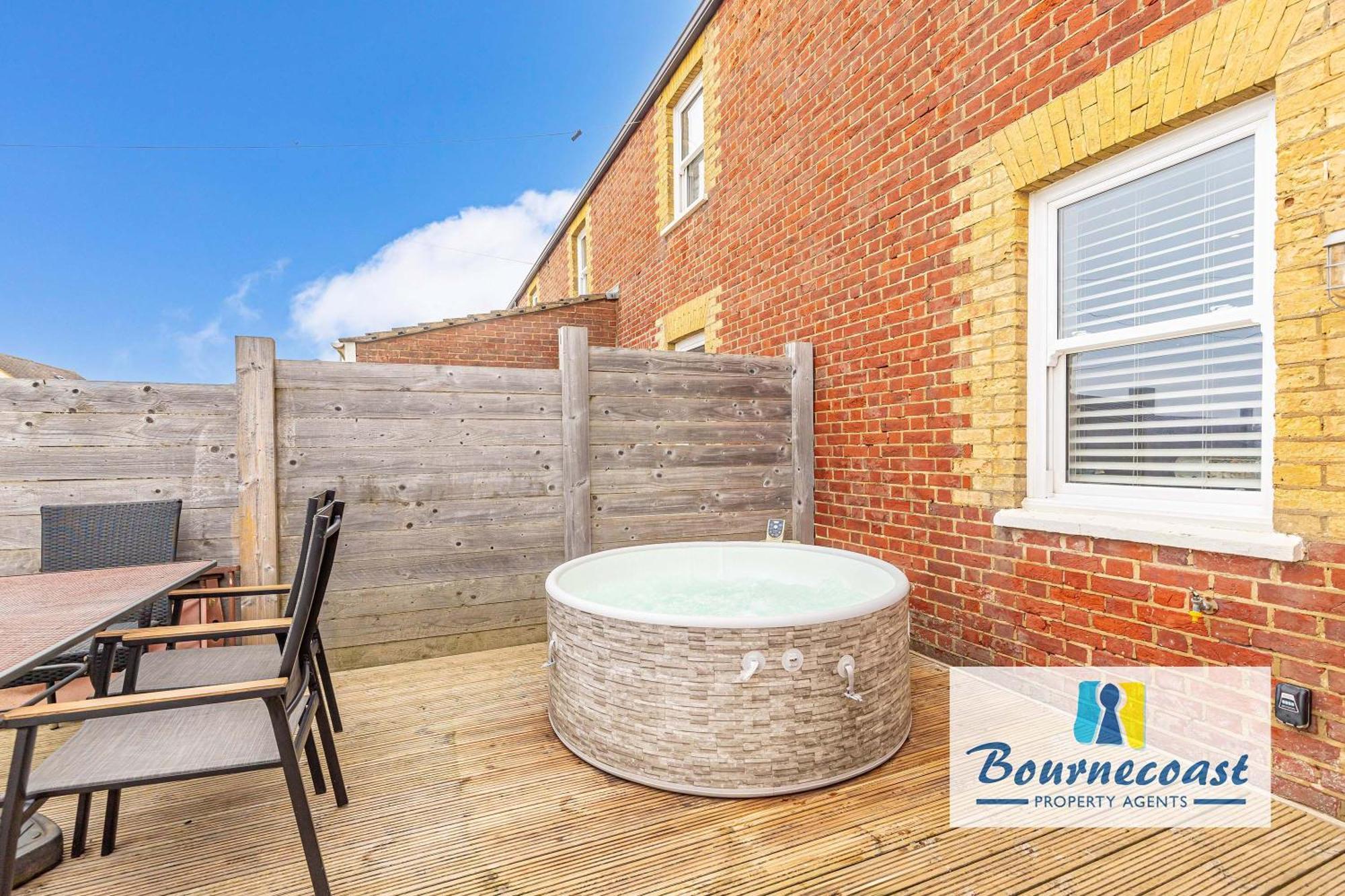 Bournecoast - Coastguard Cottage - Sea View - Garden - Hot Tub - Hb6098 Bournemouth Dış mekan fotoğraf